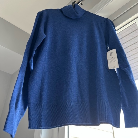 NWT Cleo Women sweater, comfy and soft, Size small - Picture 1 of 8